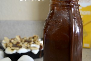 Homemade Hot Fudge Sauce at Pinkcakeplate.com