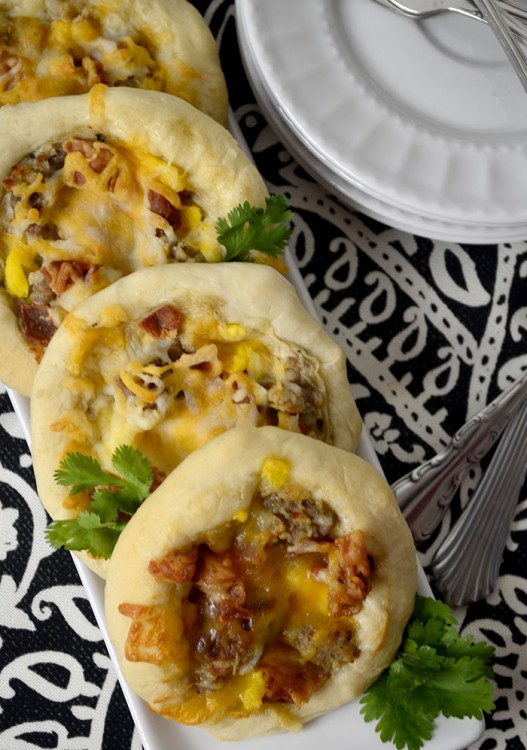 mini sausage breakfast pizza a