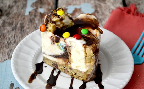 m&m chocolate chip ice cream sandwich slider