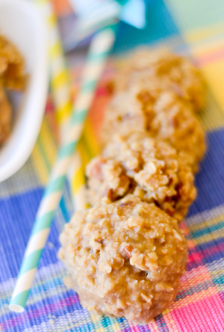 If you love brown sugar and pecans this recipe is for you. Full delicious pecans and oats you can't go wrong with these NO BAKE cookies!