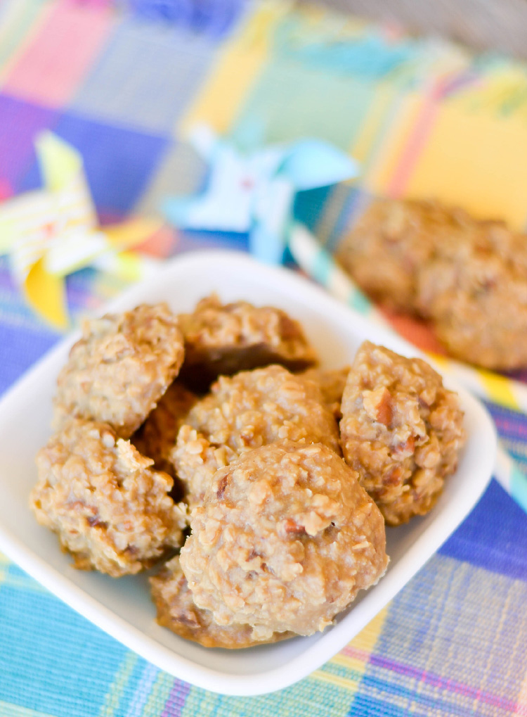 If you love brown sugar and pecans this recipe is for you. Full delicious pecans and oats you can't go wrong with these NO BAKE cookies!